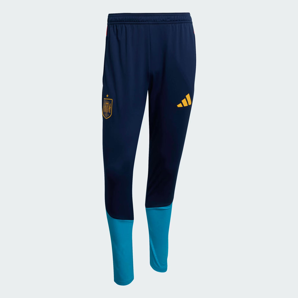 Spain 2026 adidas Tiro Training Pants – Large – Brand New with Tags